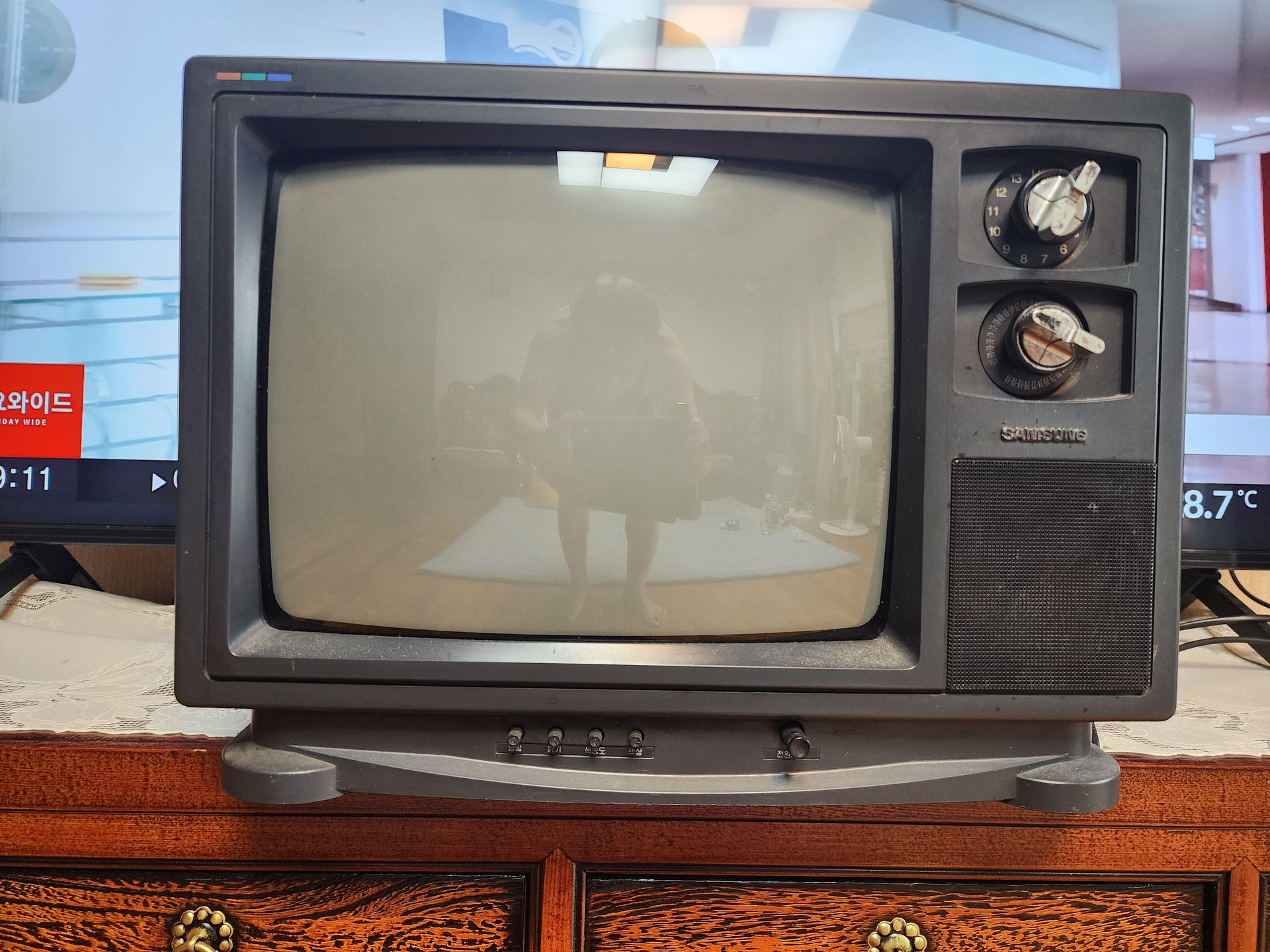 돌리는채널식 옛날TV