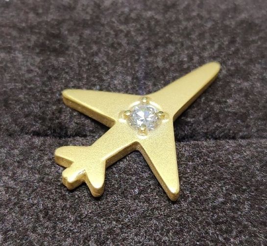 비행기 다이아몬드 뺏지