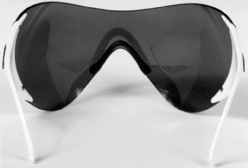 고글형 선글라스 디자인